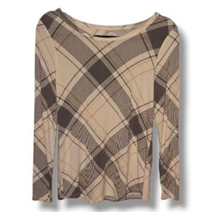 Maurices 24/7 plaid long sleeve tee. Size XS. ONLY TRIED ON